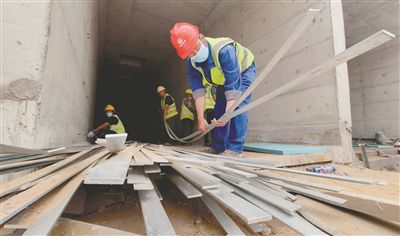 沈阳浑河26街地下管廊工程建设提速